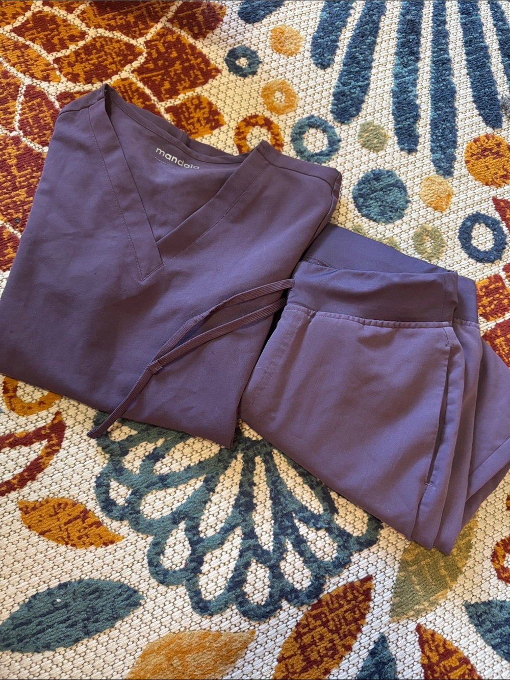 Mandala Scrub Set
